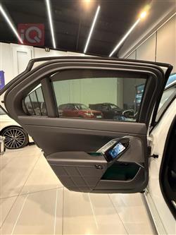 بي ام دبليو الفئة 7